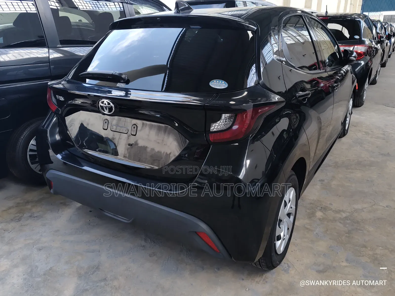 Toyota Yaris 1.5 Sedan L 2020 Black