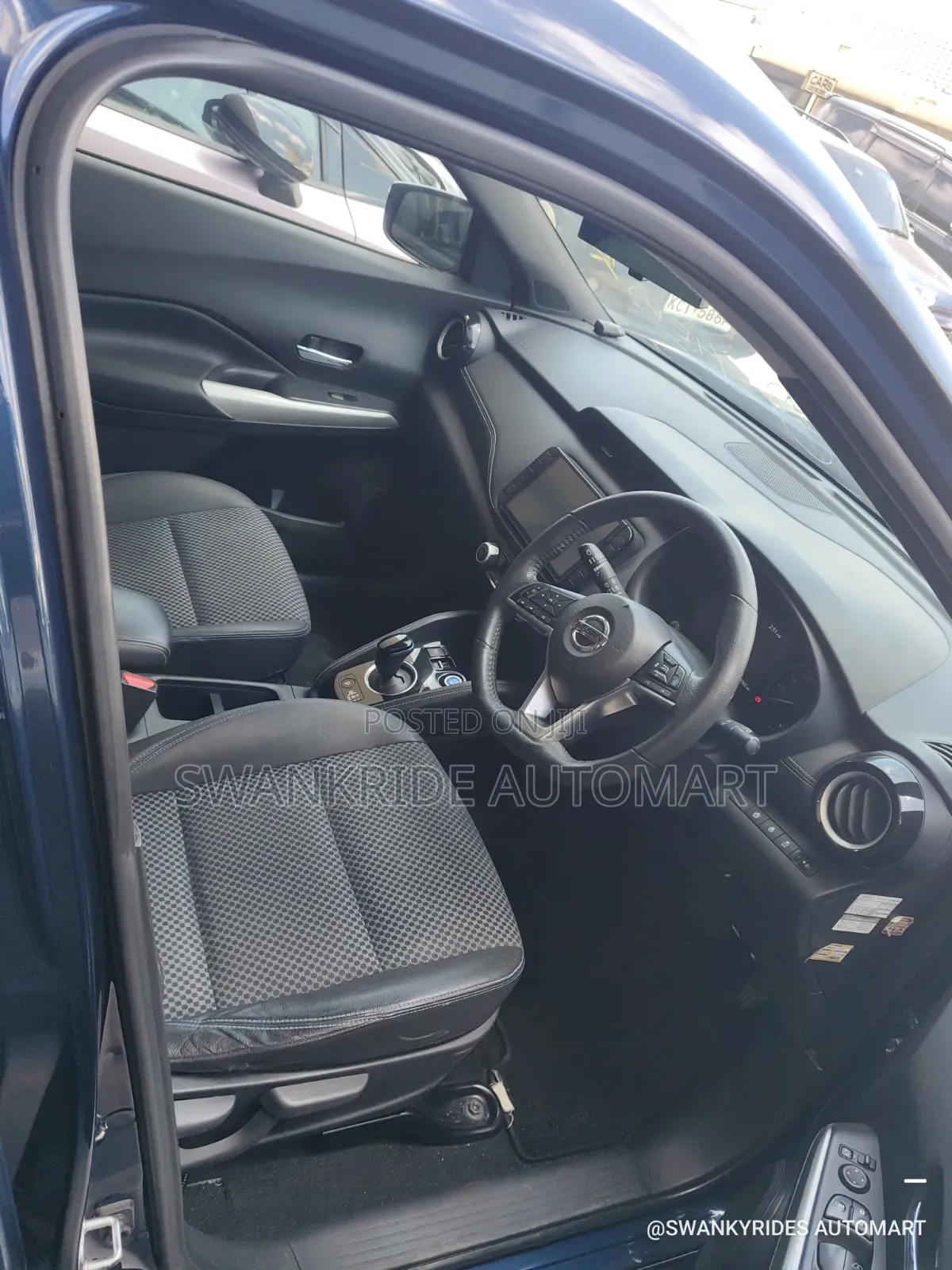 Nissan Kicks 2020 Blue