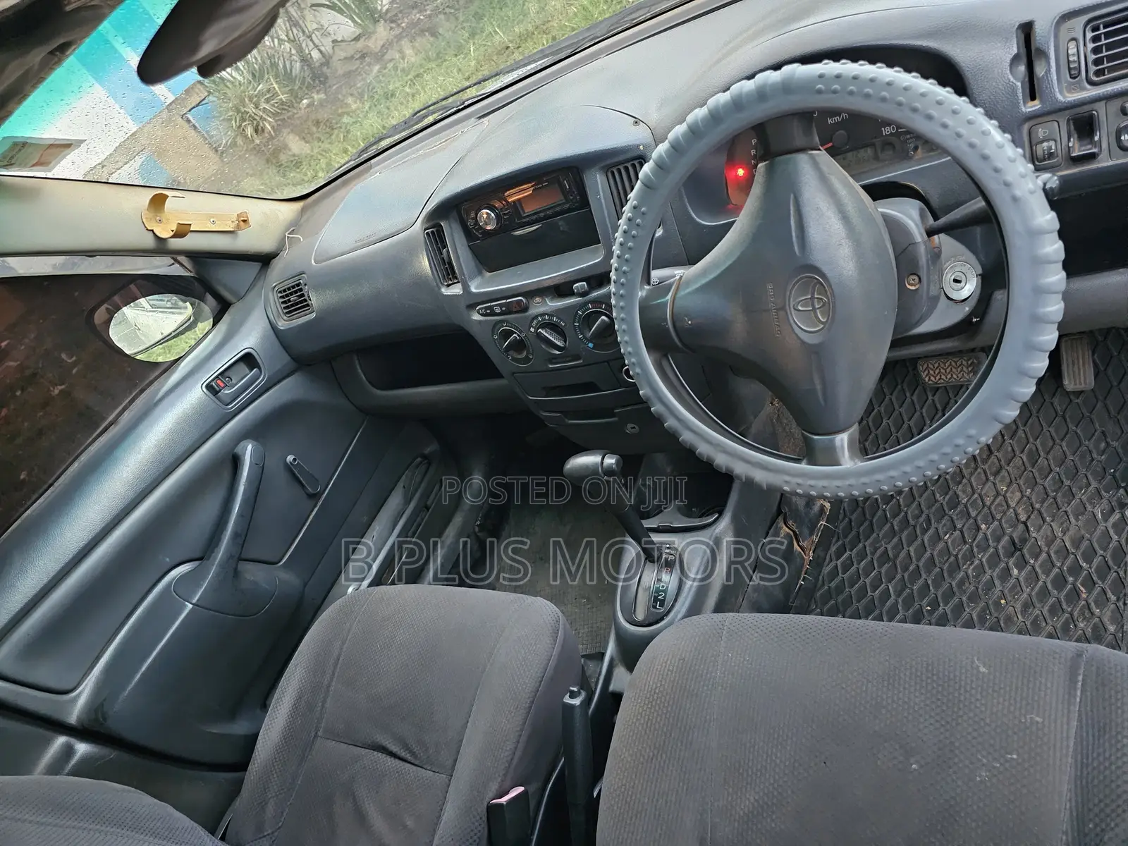Toyota Probox 2010 Silver