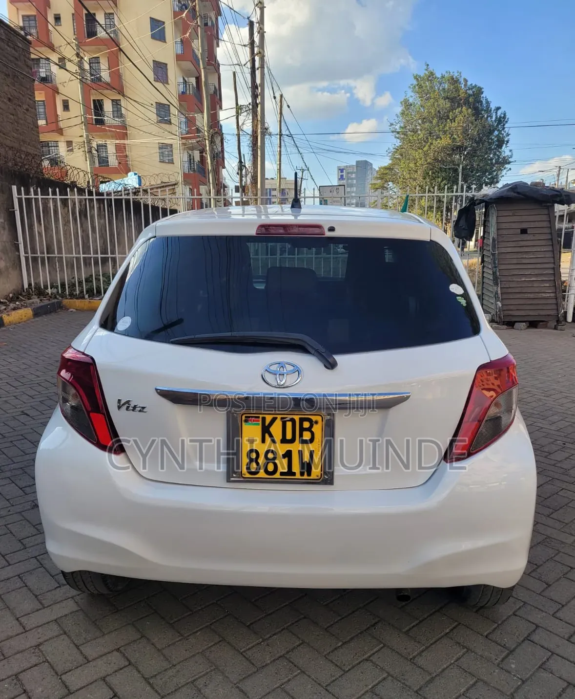 Toyota Vitz 2013 White