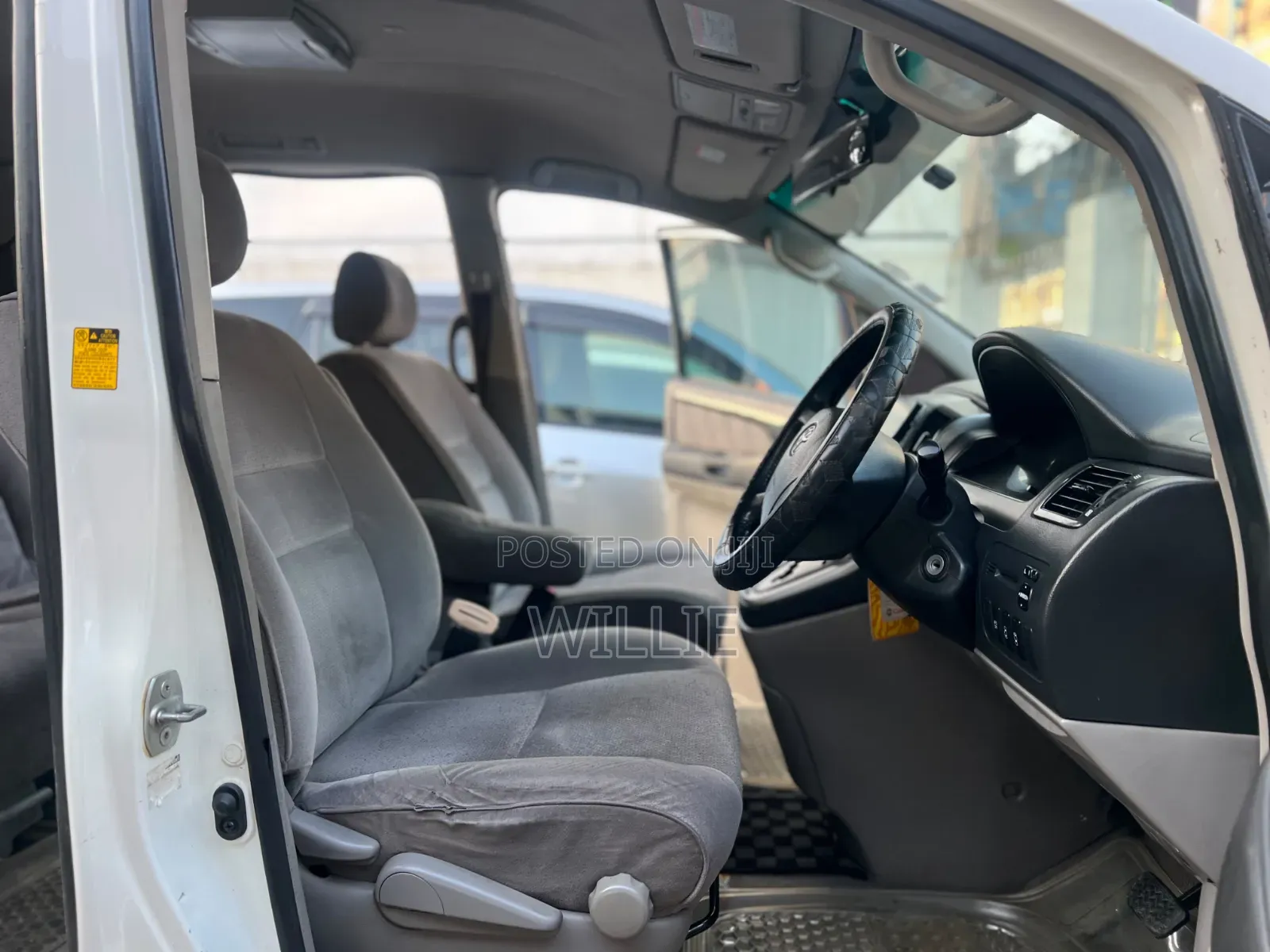Toyota Alphard 2007 White