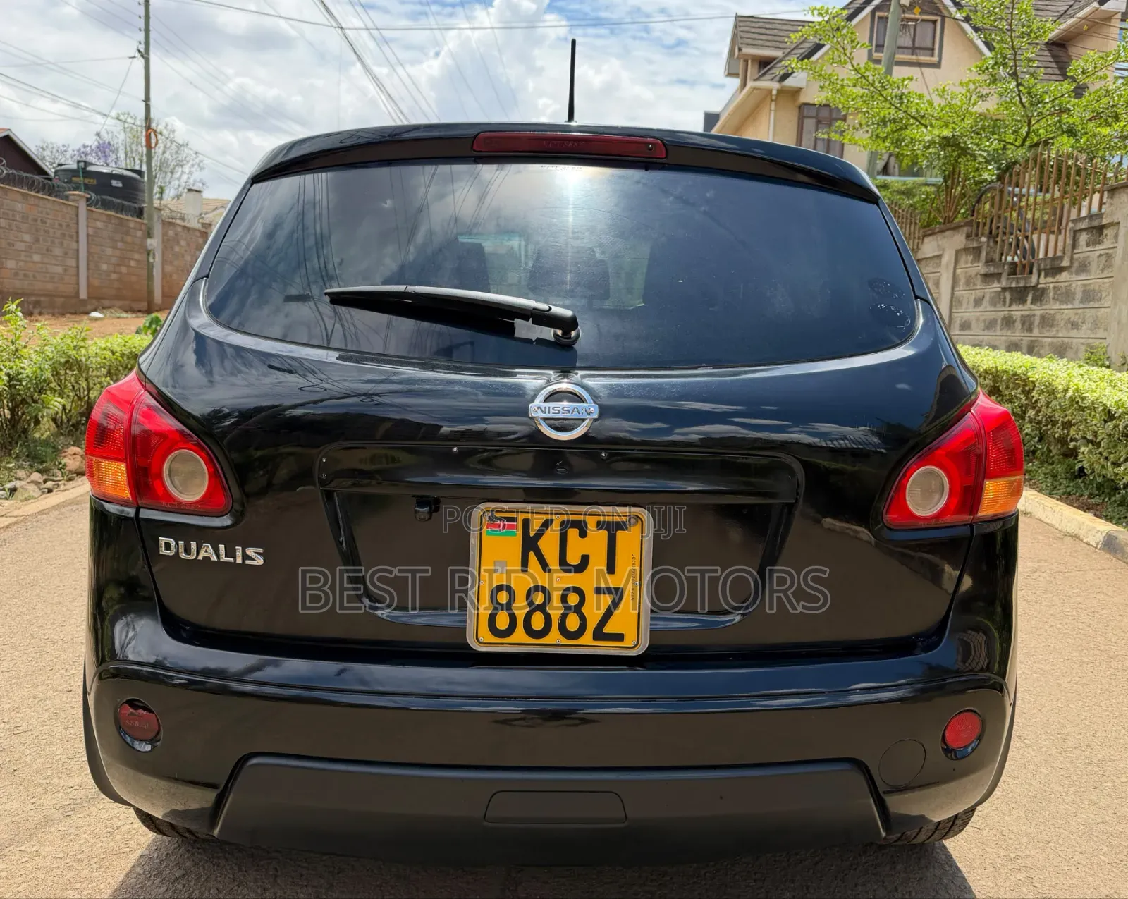 Nissan Dualis 2012 Black