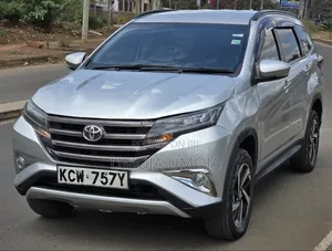 Toyota Rush 1.5 RWD 2019 Silver