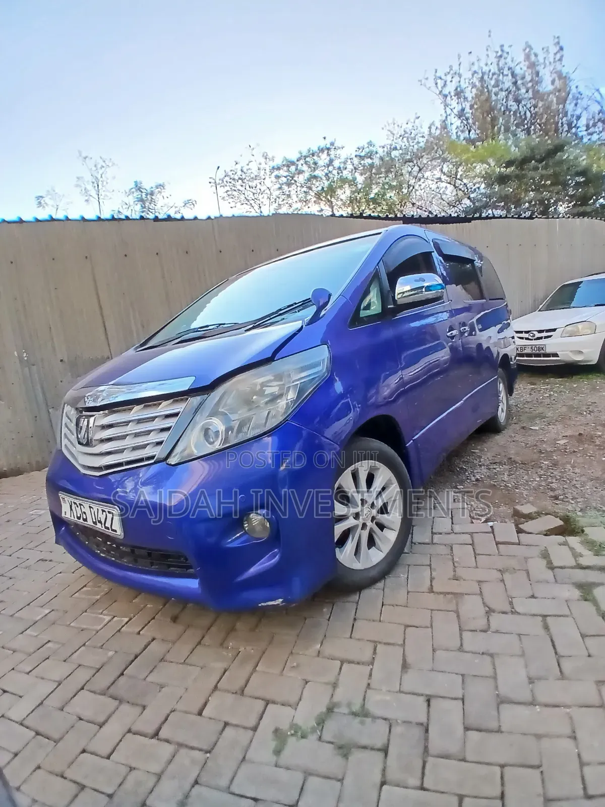 Toyota Alphard 2.4 Petrol FWD 2008 Blue