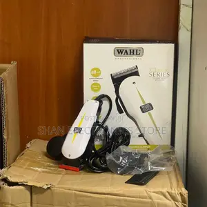 Wahl Professional Corded Clipper Smooth Haircutting Blade System