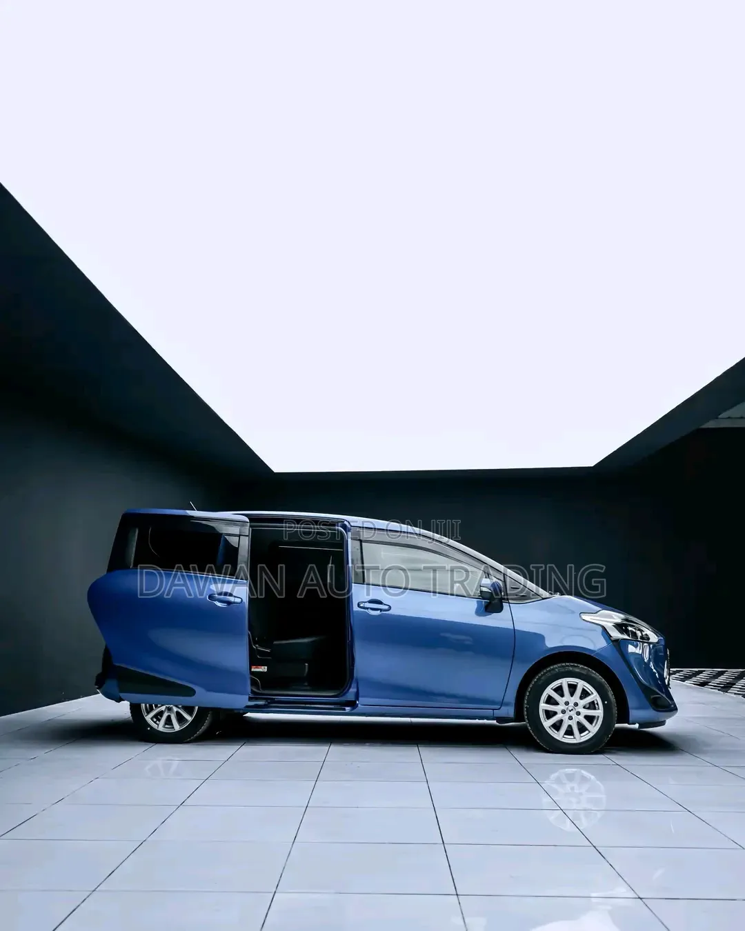 Toyota Sienta 2019 Blue