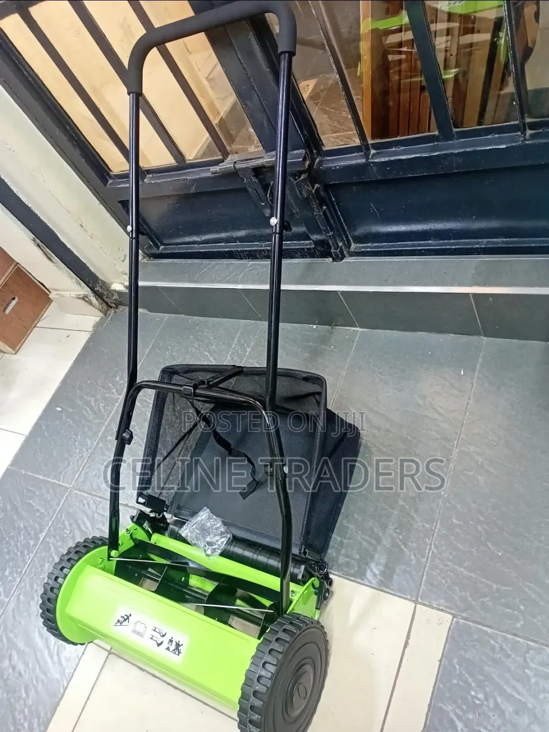 16-Inch Mechanical Lawn Mower