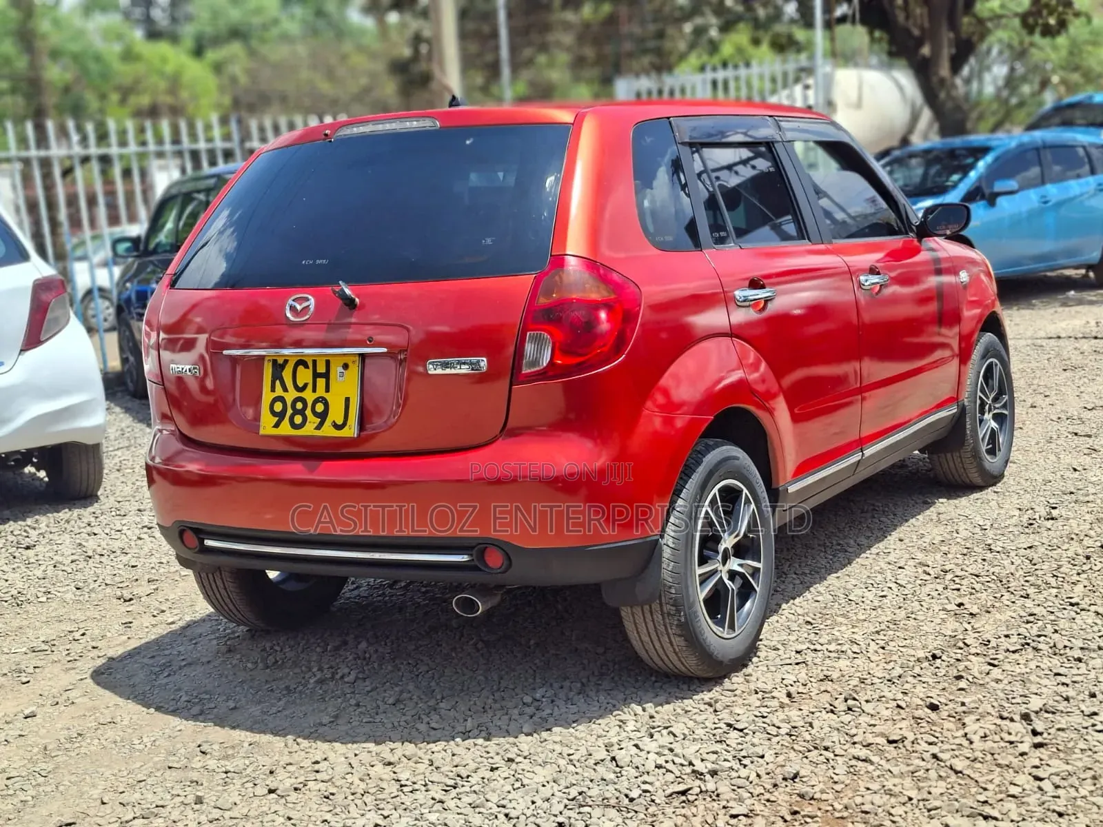 Mazda Verisa 2009 Red