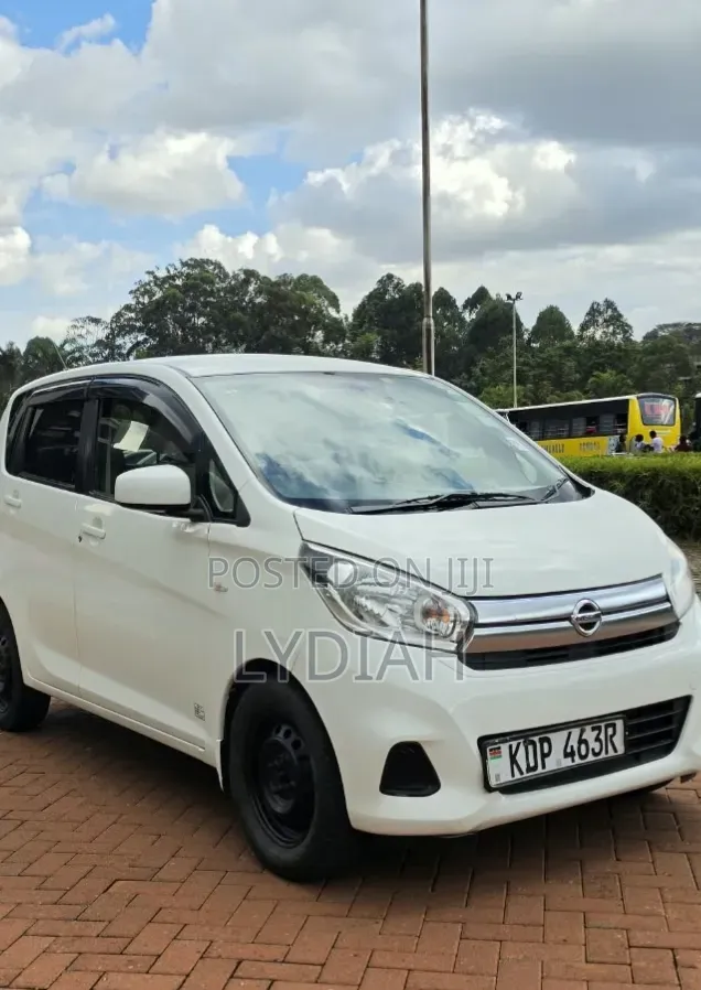 Nissan Dayz 2017 White