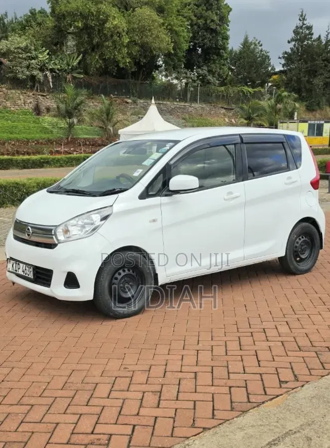 Nissan Dayz 2017 White