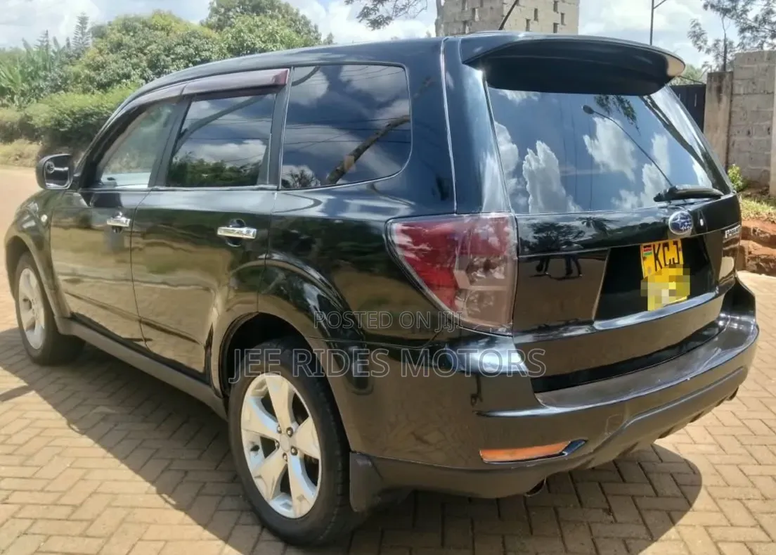 Subaru Forester 2011 Black