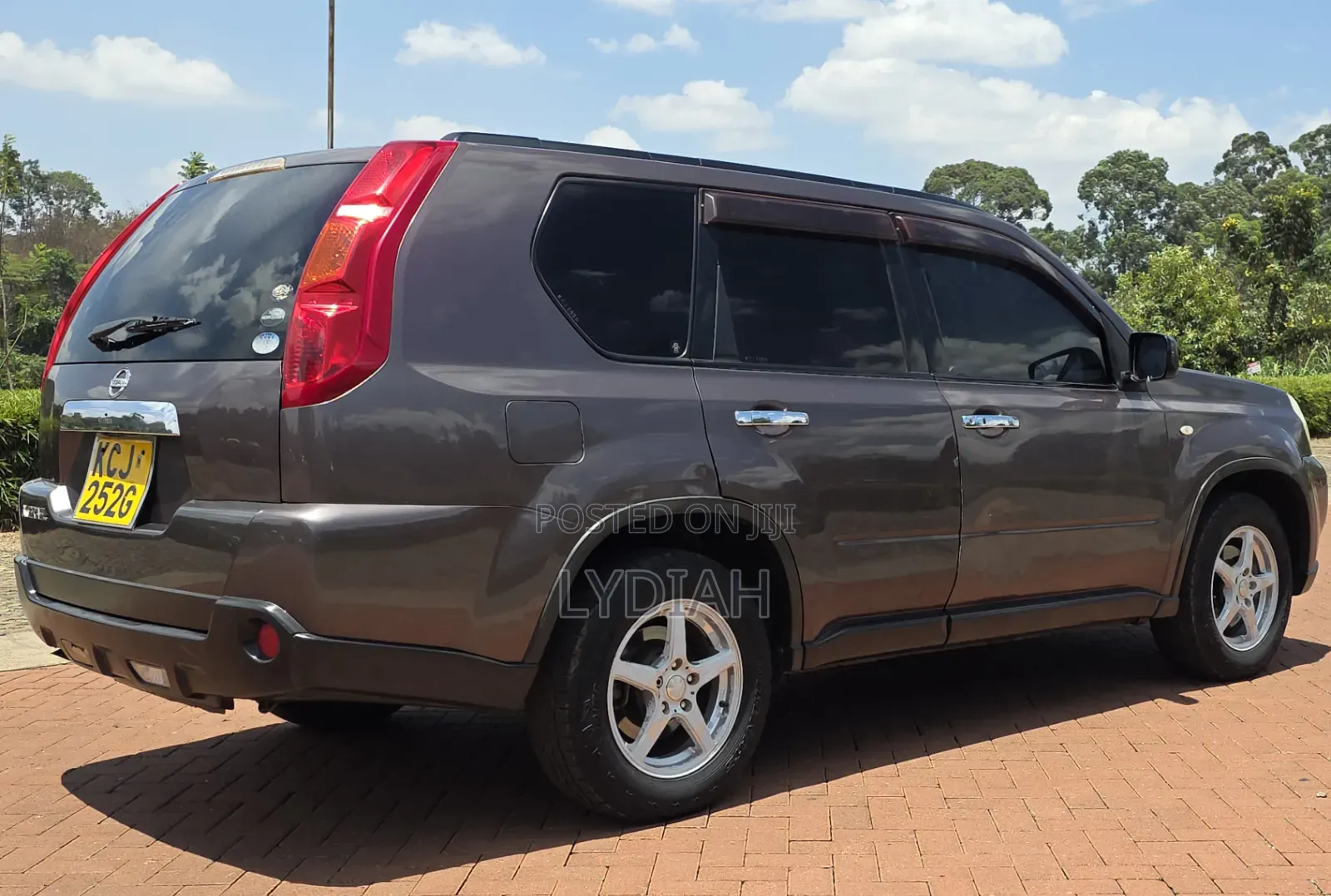 Nissan X-Trail 2009 Brown