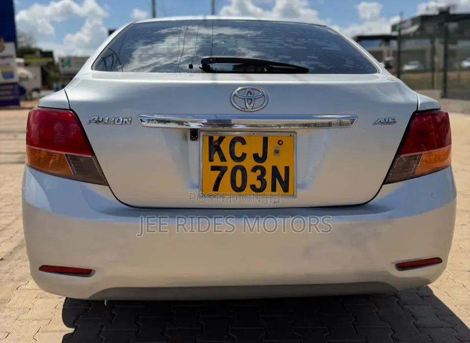 Toyota Allion 2010 Silver