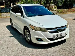 Honda Stream 2012 Pearl