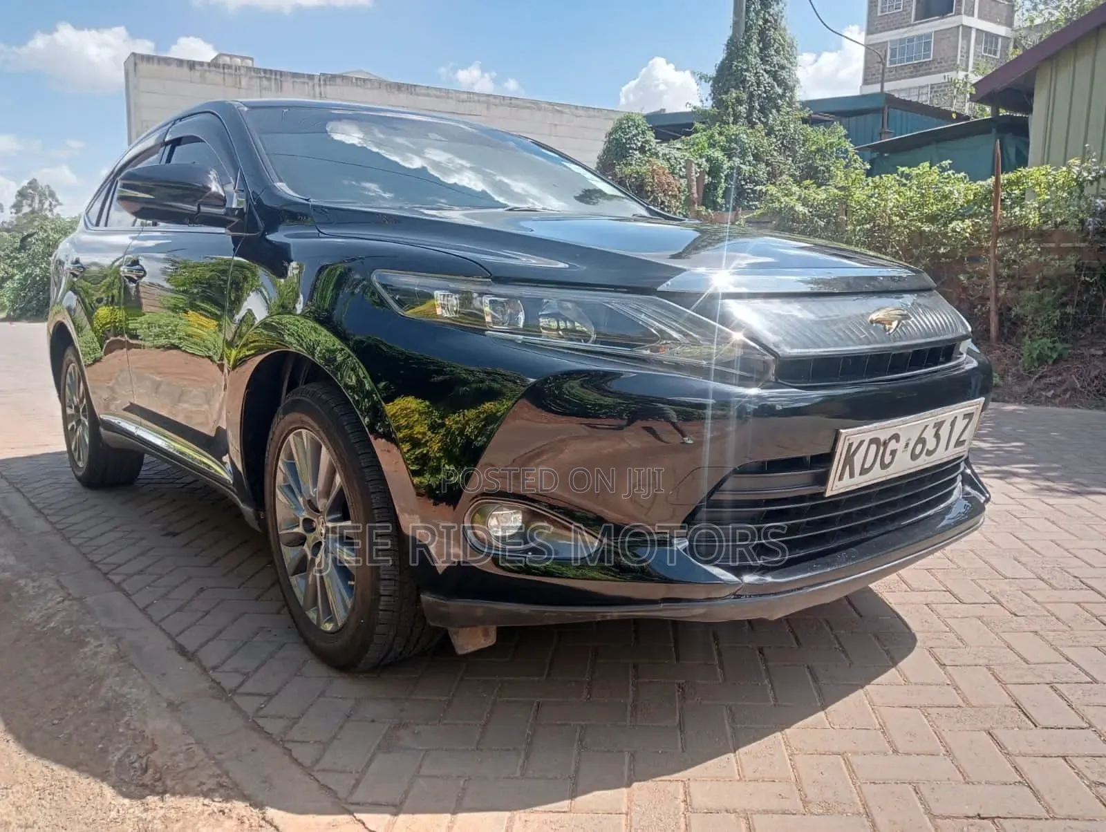 Toyota Harrier 2014