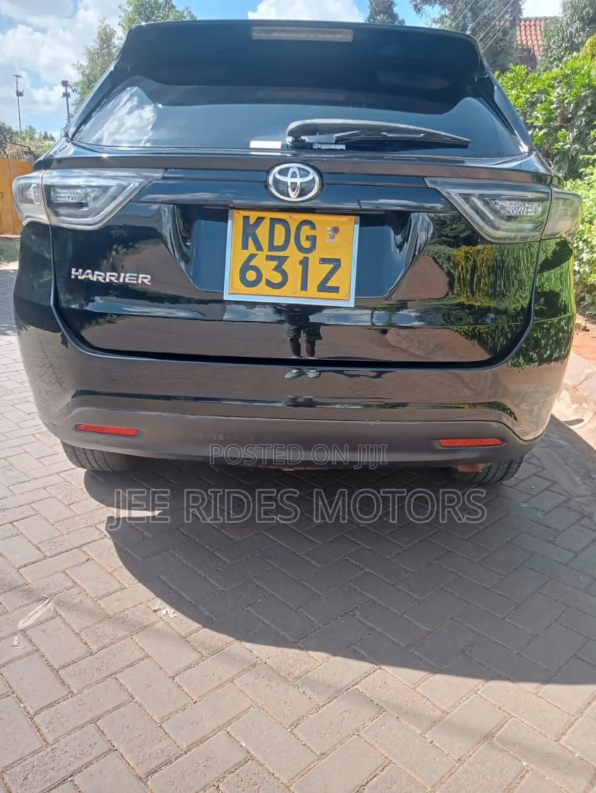 Toyota Harrier 2014