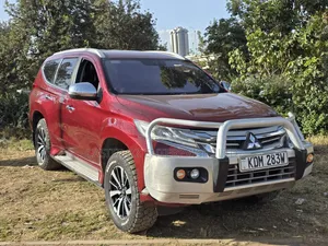 Mitsubishi Pajero Sport GLS 2017 Red