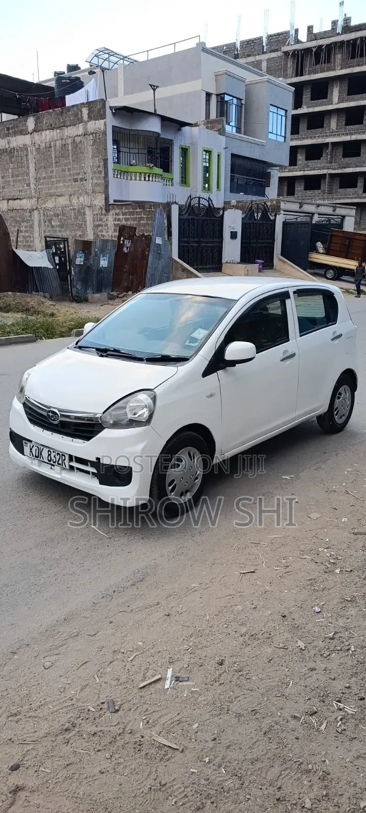 Daihatsu Mira 2015 White