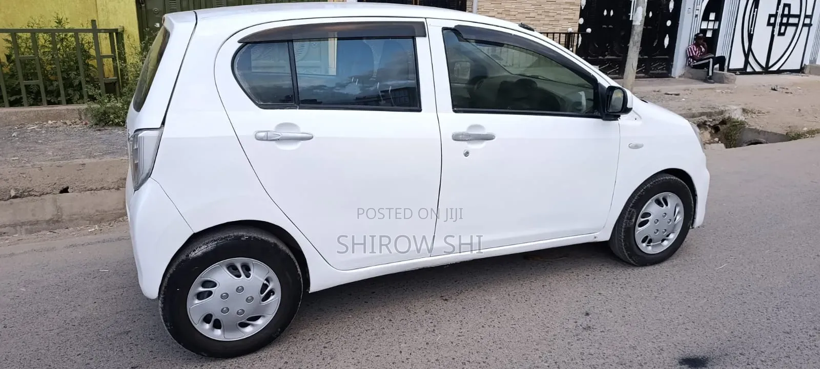 Daihatsu Mira 2015 White