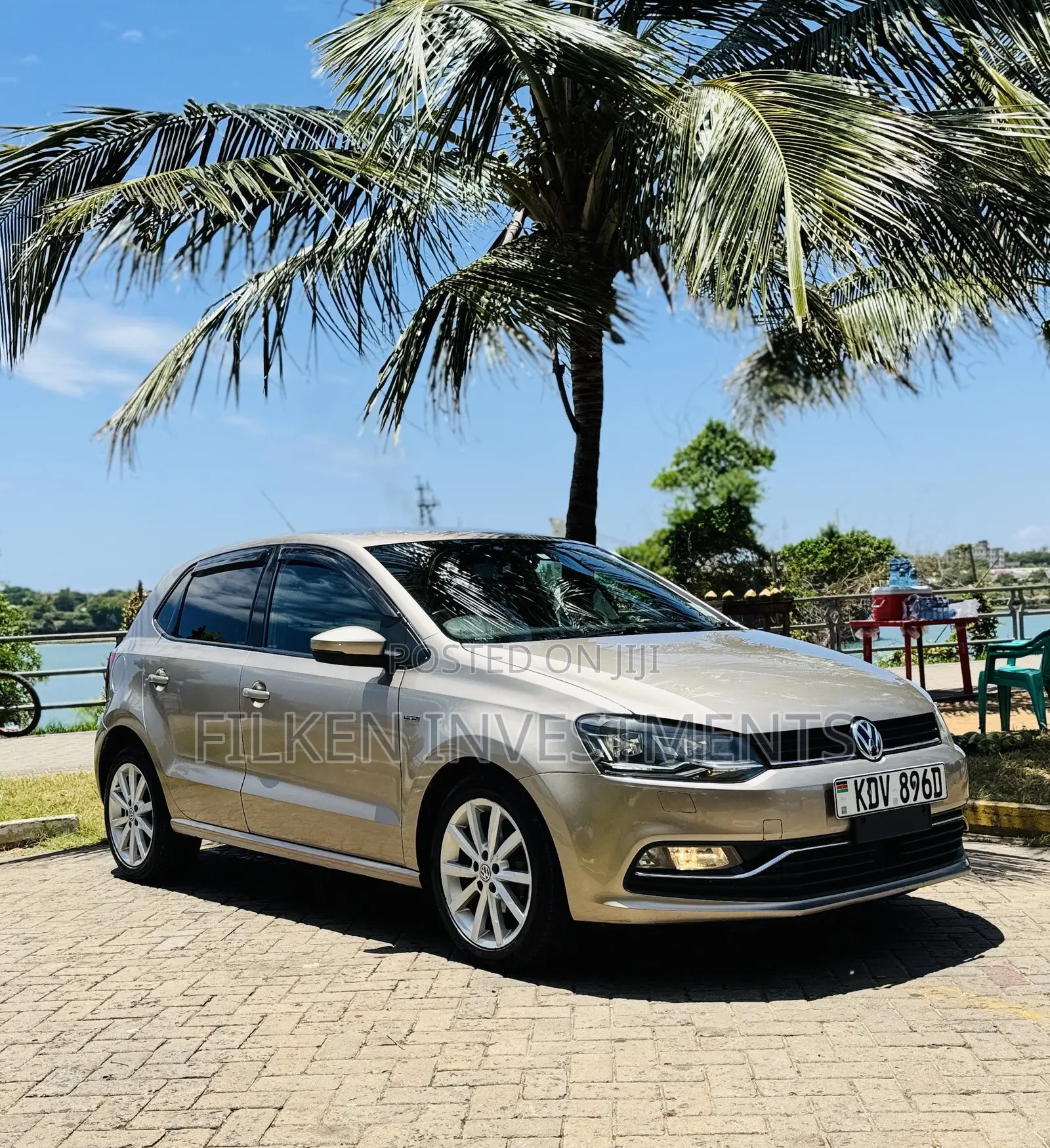 Volkswagen Polo 2017 Gold