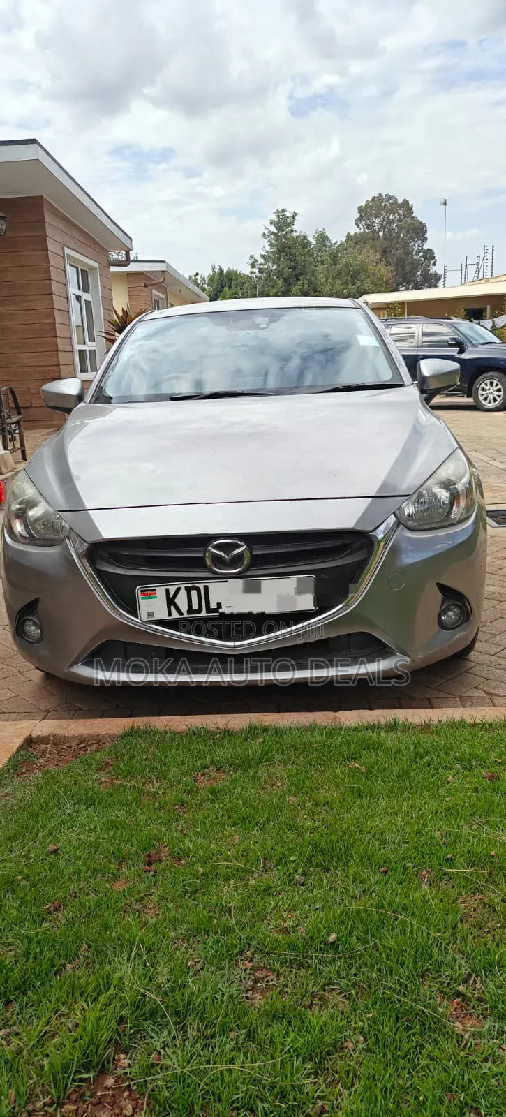 Mazda Demio 2016 Silver