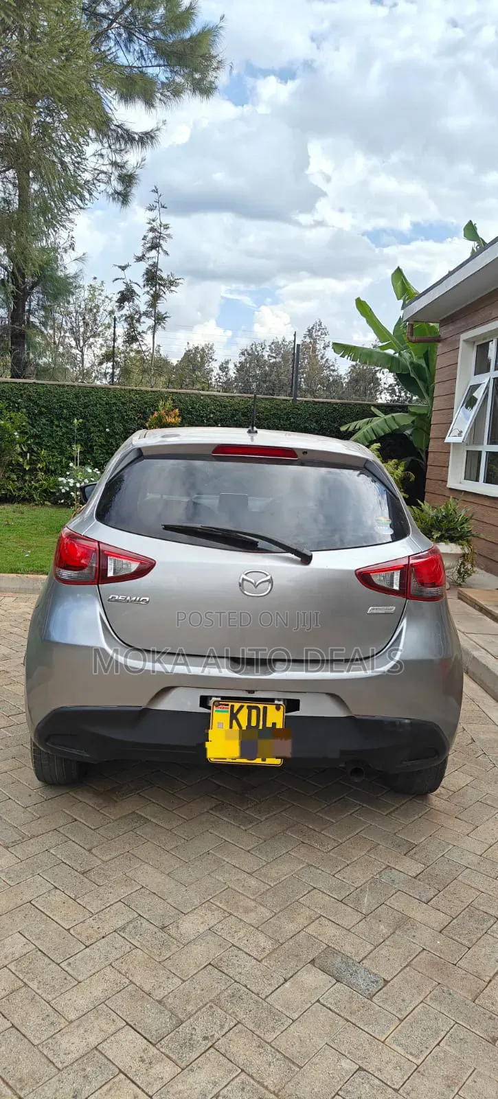 Mazda Demio 2016 Silver