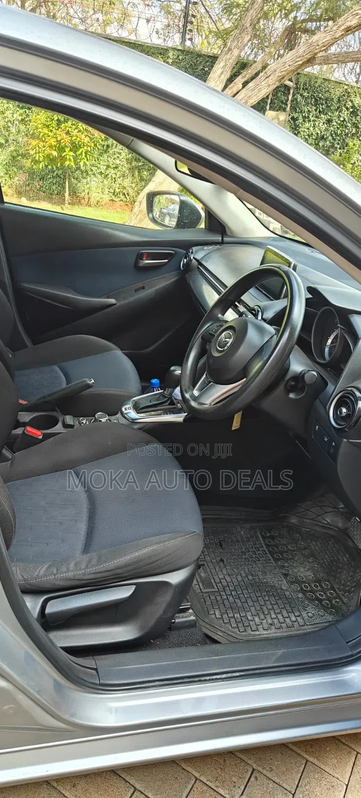 Mazda Demio 2016 Silver