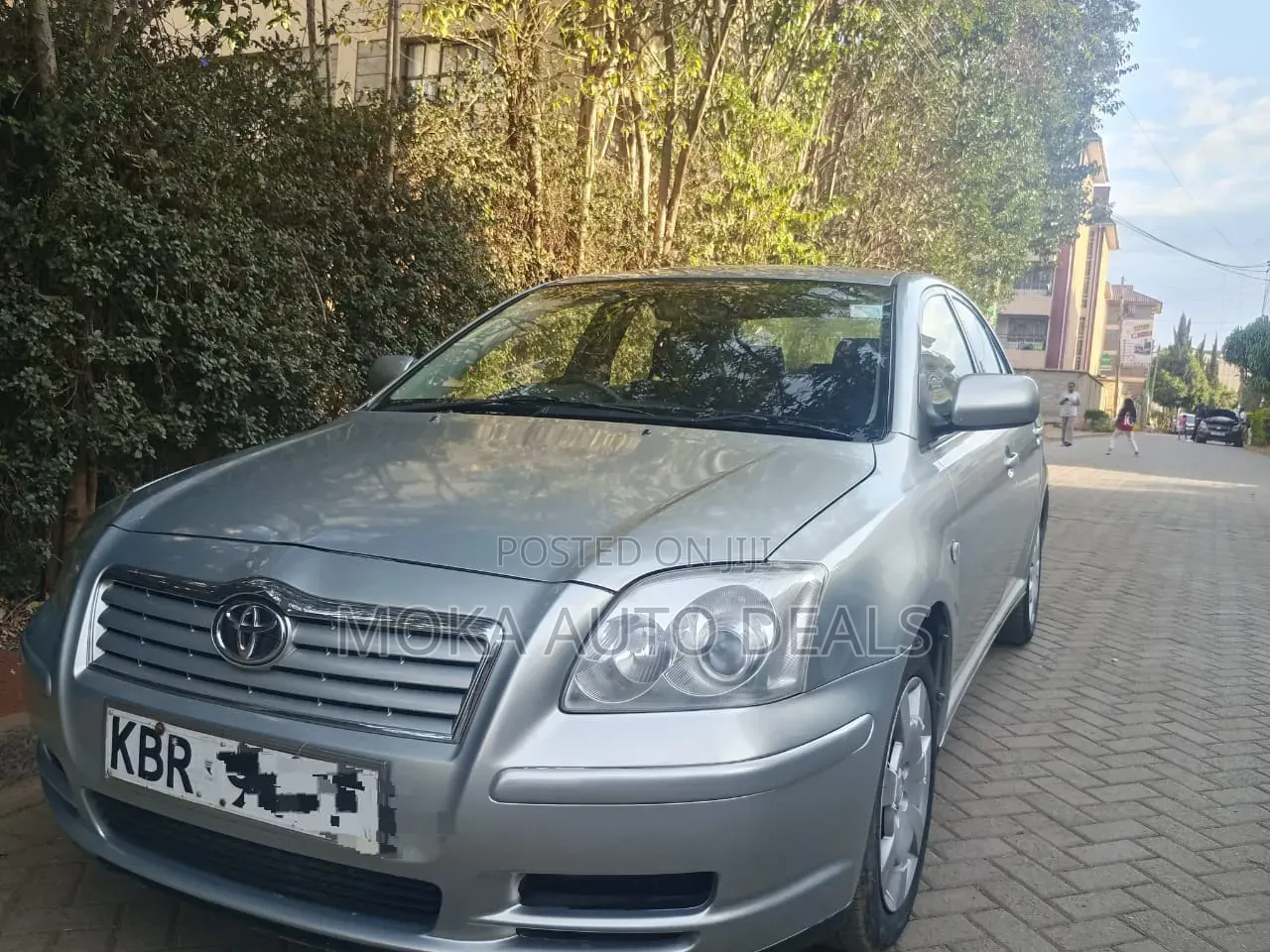 Toyota Avensis 1.8 C 2005 Silver