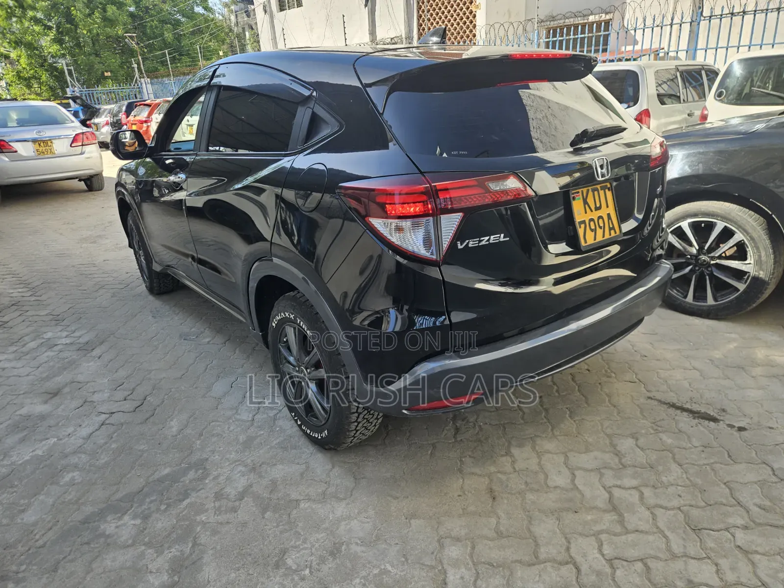 Honda Vezel 2018 Black
