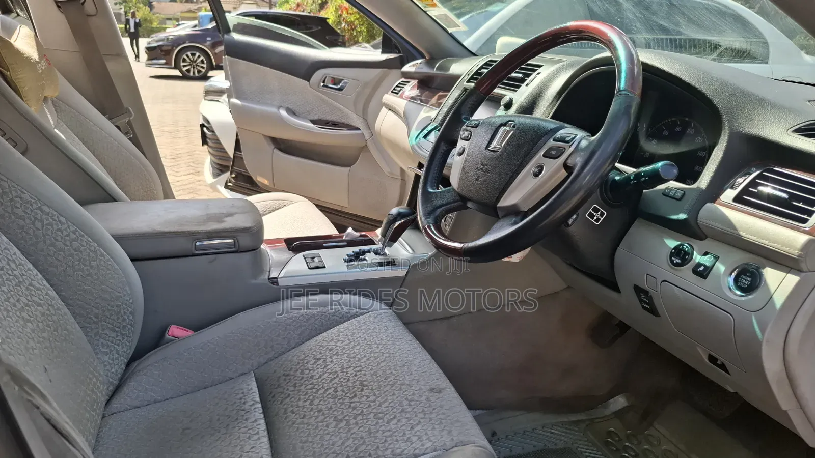Toyota Crown 2011 Black