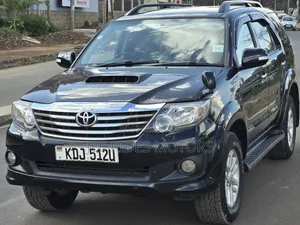 Toyota Fortuner 2015 Matt Black