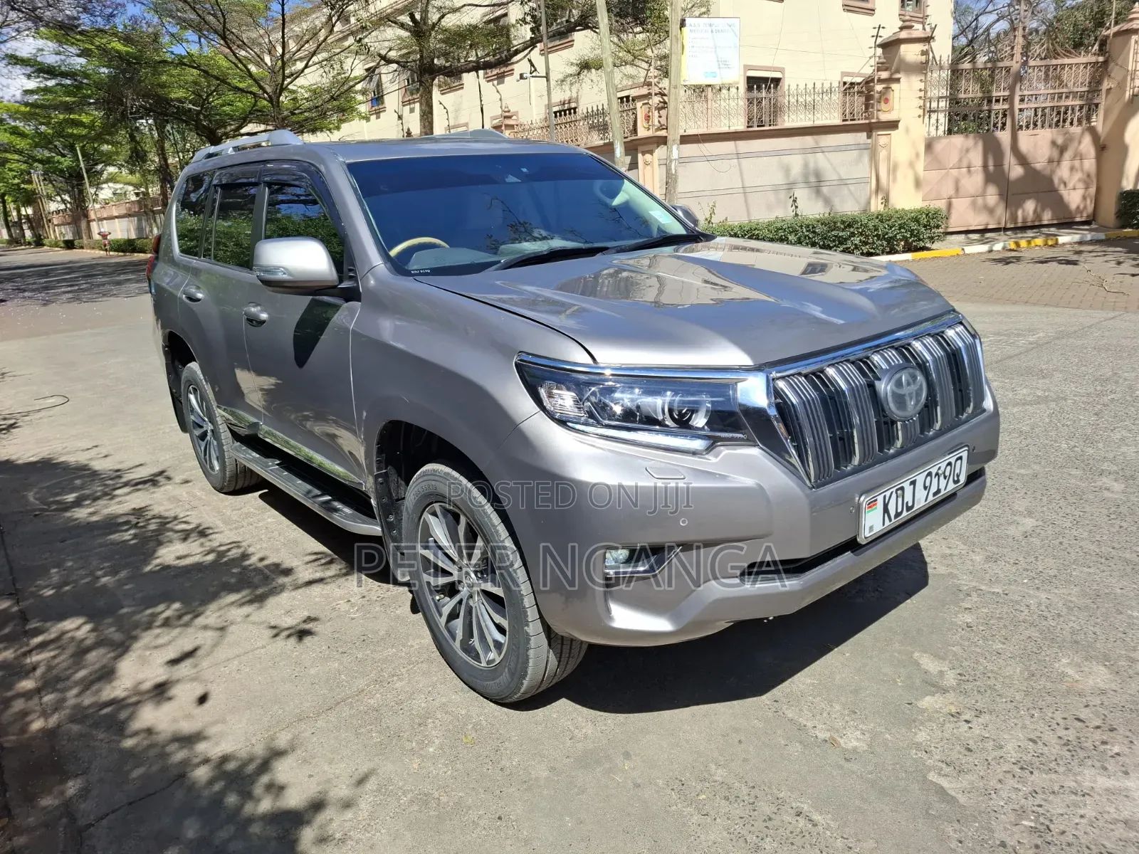 Toyota Land Cruiser Prado 2.8 2018 Gold