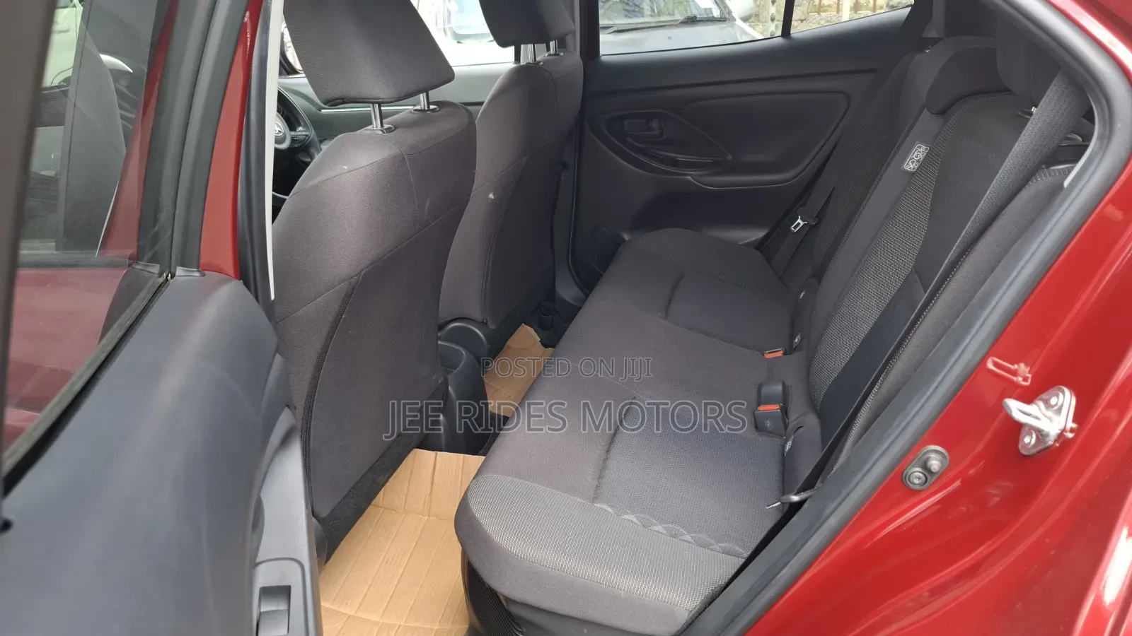 Toyota Yaris Cross 1.5 Hybrid AWD 2020 Red