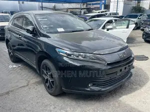 Toyota Harrier 2.0 2020 Black