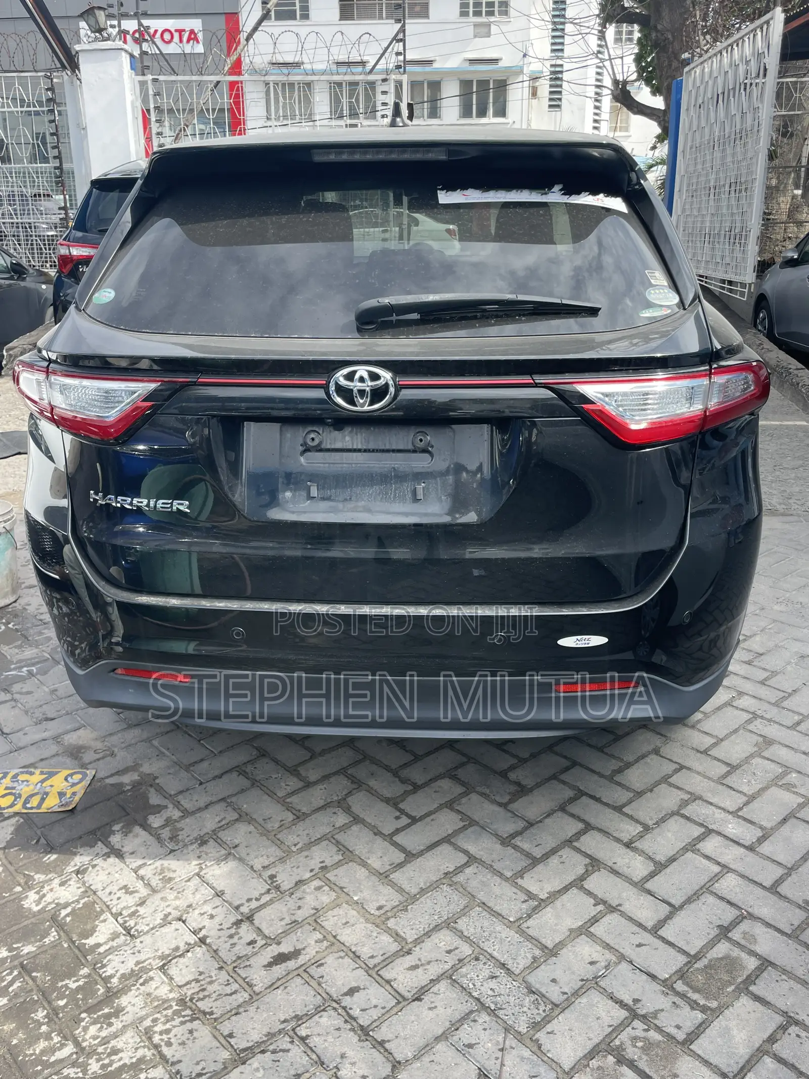 Toyota Harrier 2.0 2020 Black