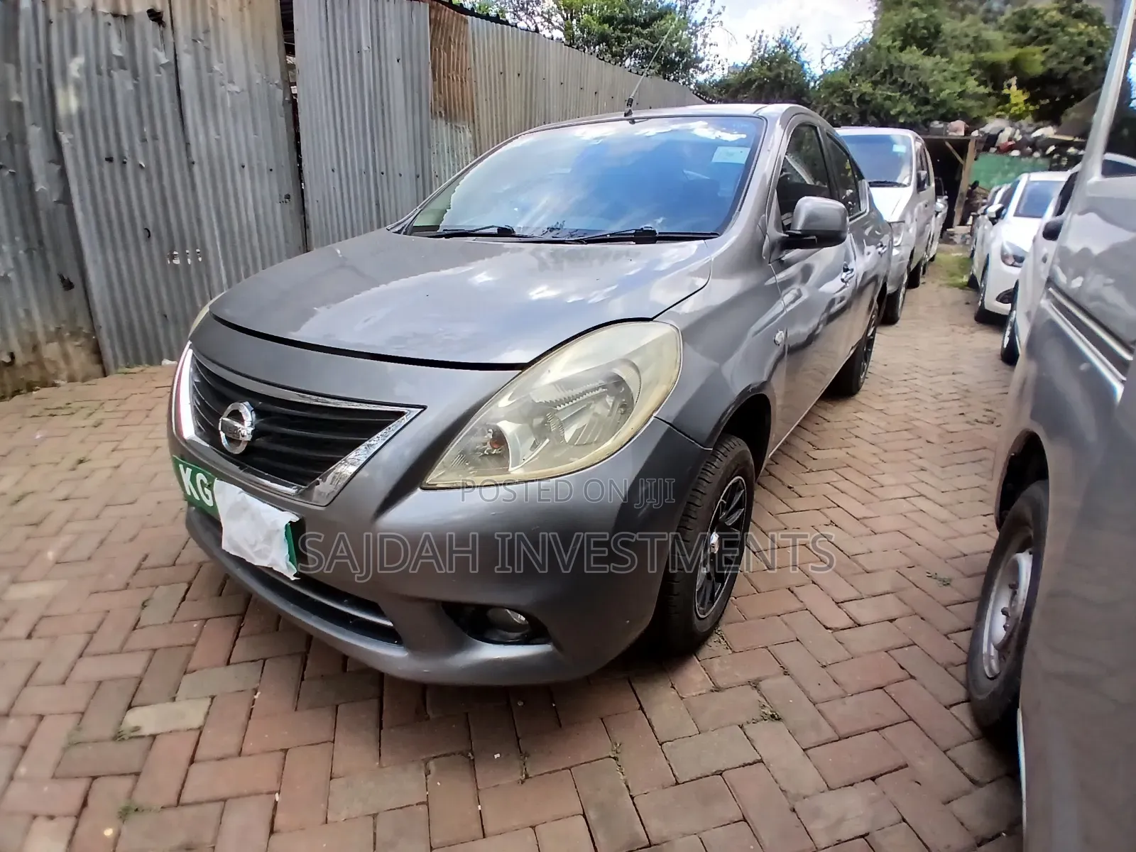 Nissan Latio 1.2 2013 Gray