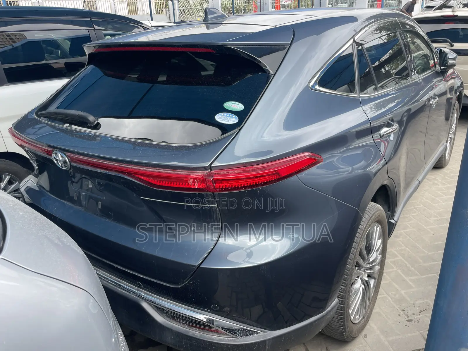 Toyota Harrier 2.0 2020 Blue