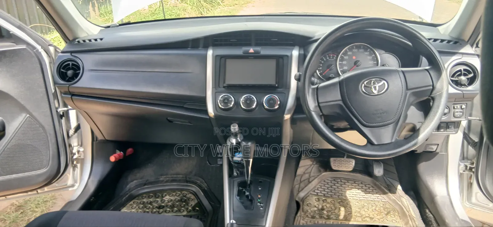 Toyota Corolla Fielder 1.5 Hybrid FWD 2019 Silver