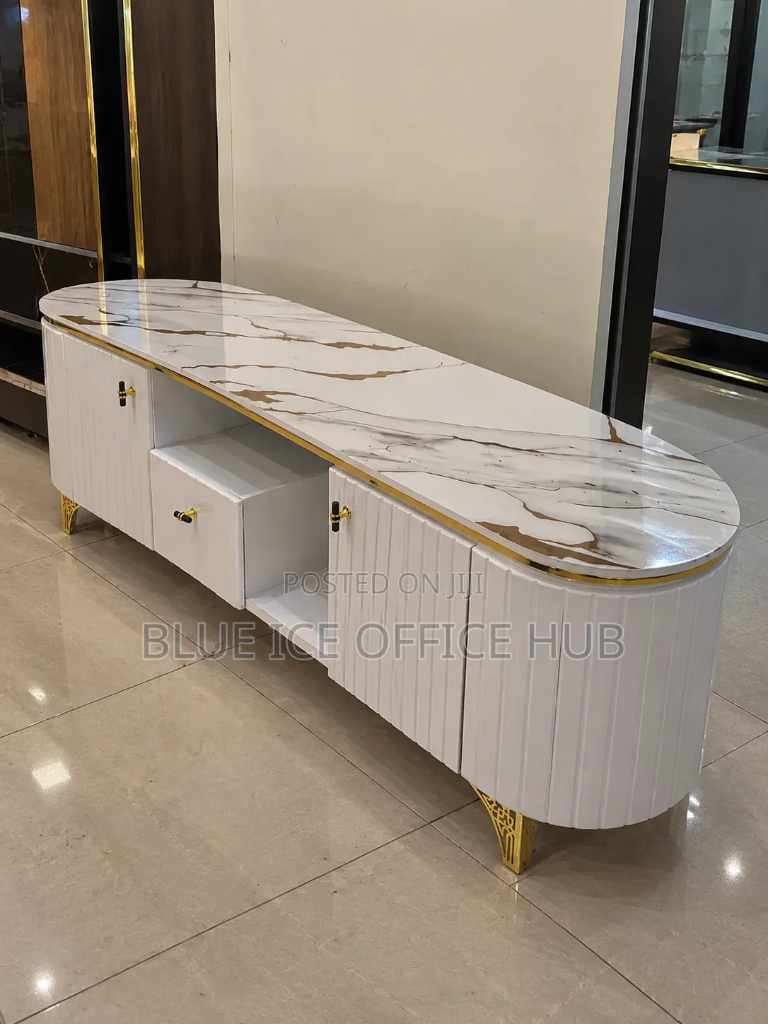 White and Gold Marble-Design TV Stand
