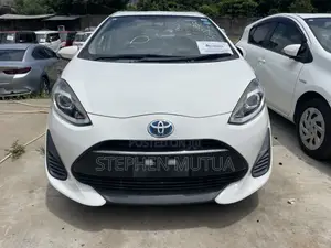 Toyota Aqua 2019 White