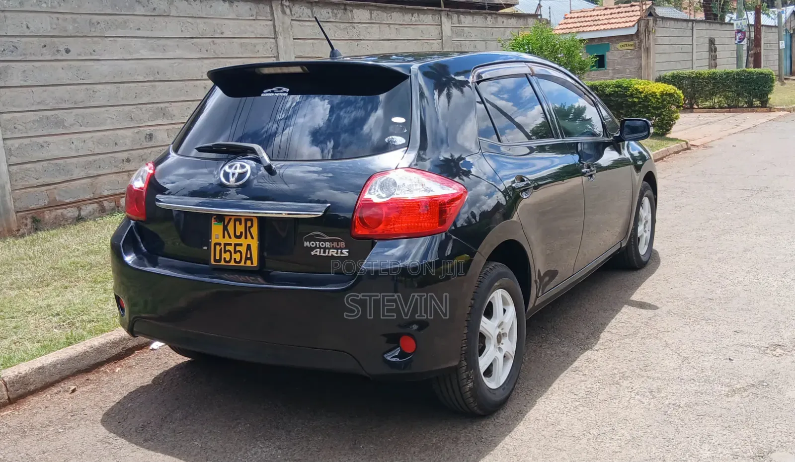 Toyota Auris 2011 Blue