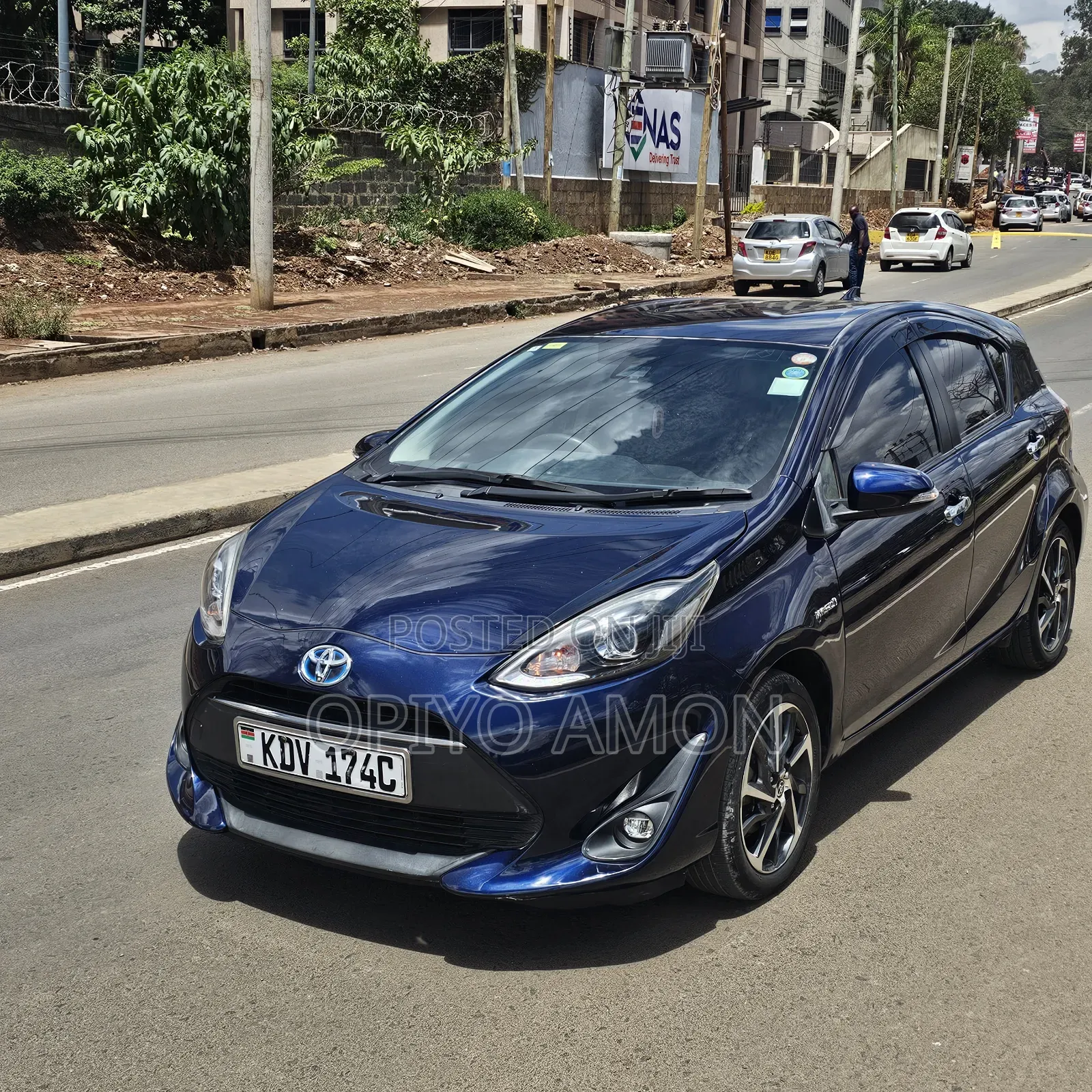 Toyota Aqua 2018 Blue