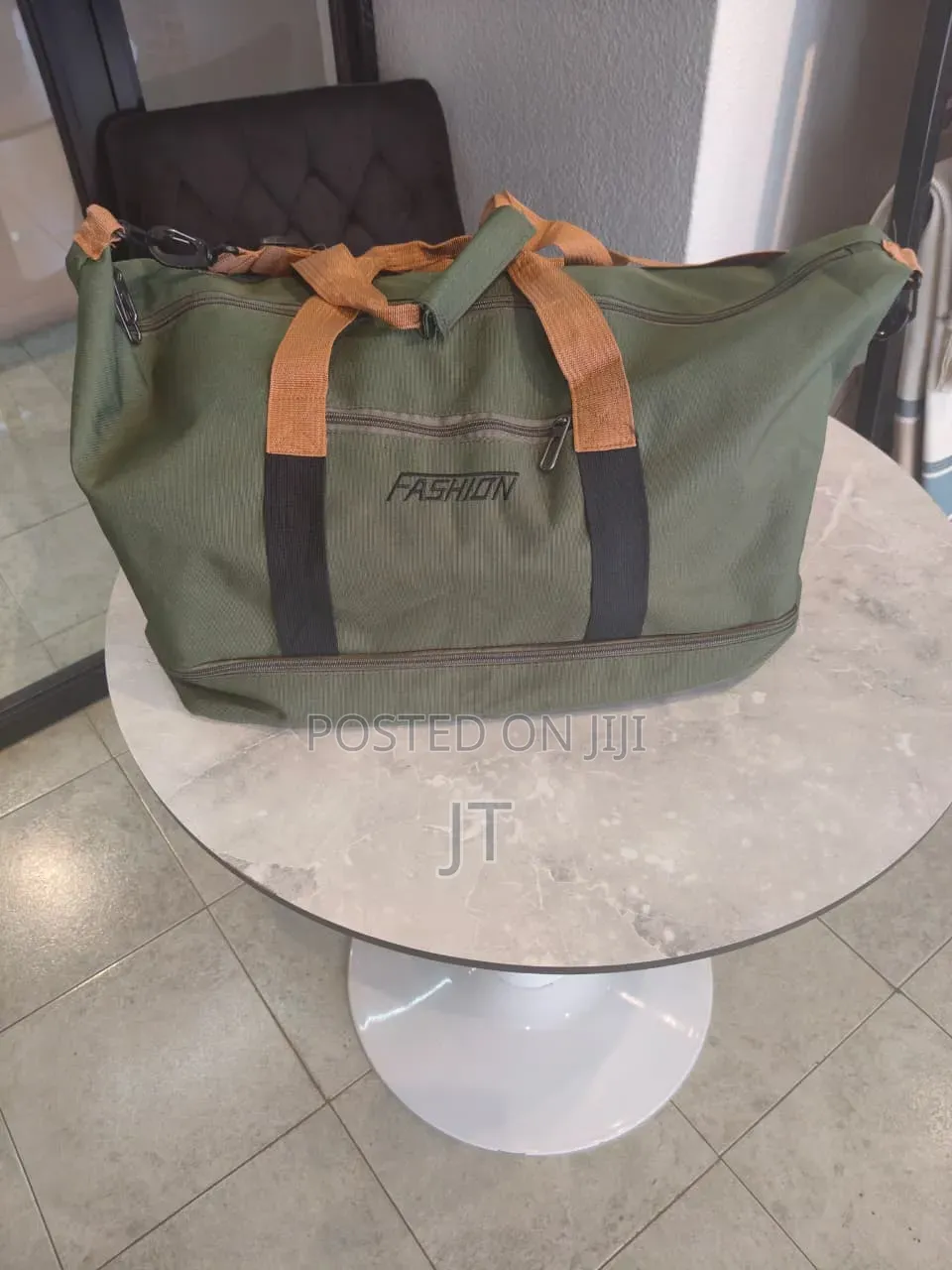 Large Capacity Travel Duffel Bag With Shoe Compartment