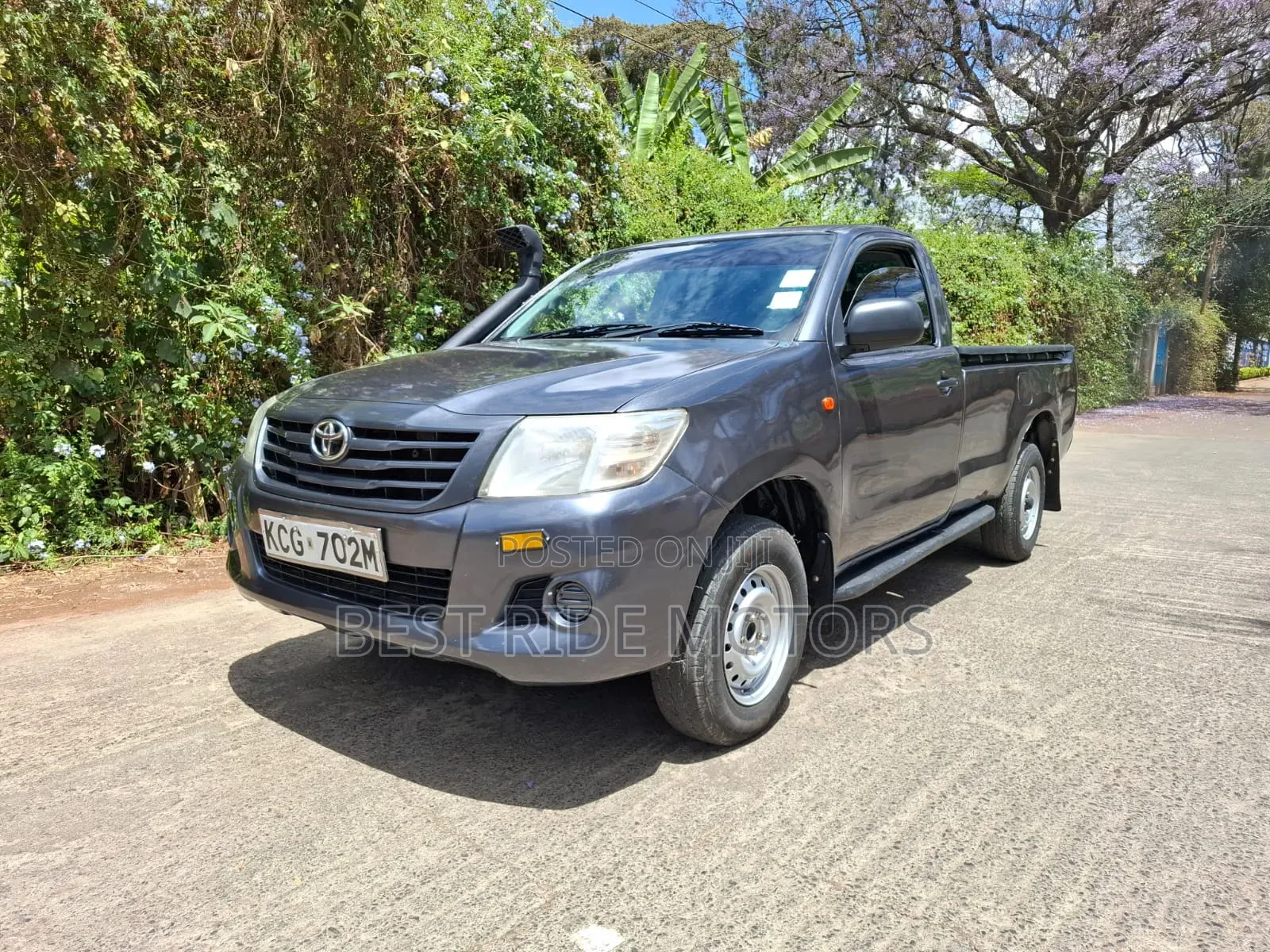 Toyota Hilux 2015 Gray