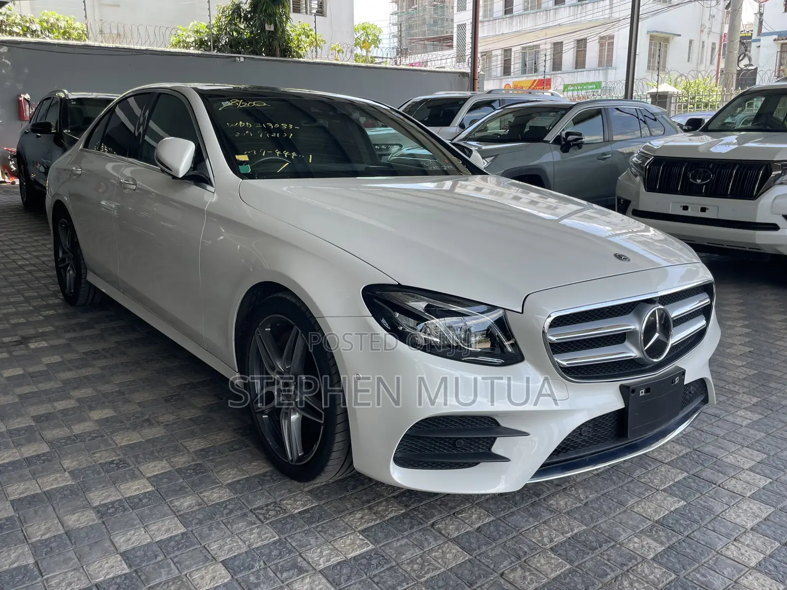 Mercedes-Benz E300 2020 White