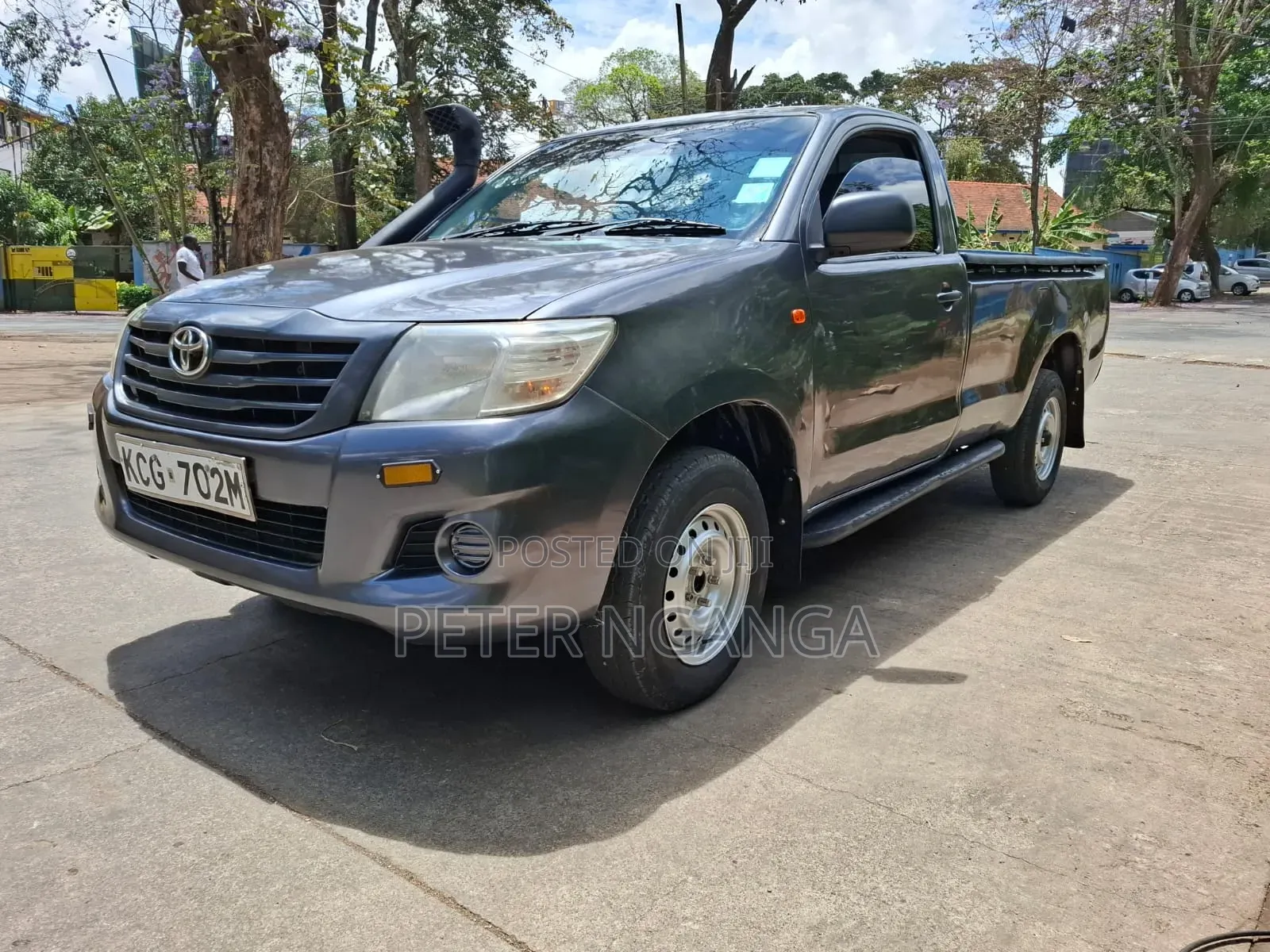 Toyota Hilux 2015 Gray