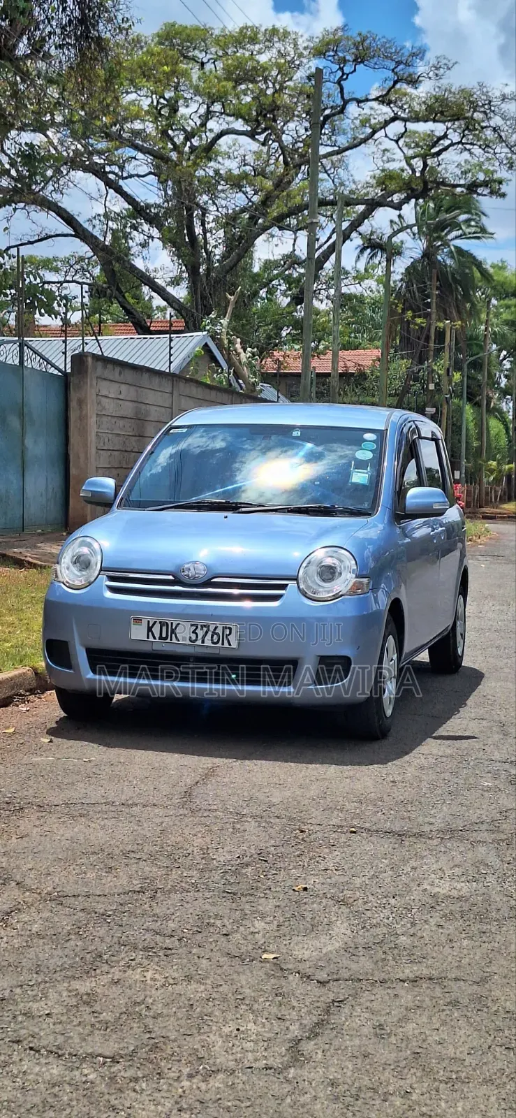 Toyota Sienta 2015 Blue
