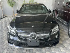 Mercedes-Benz C200 2020 Black