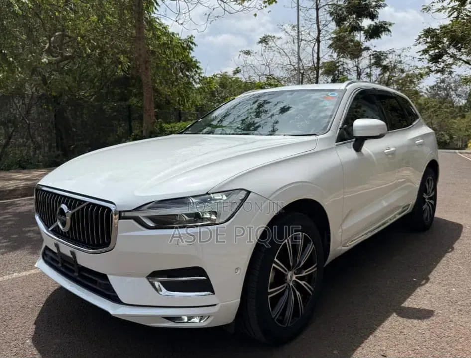 Volvo XC60 2018 White