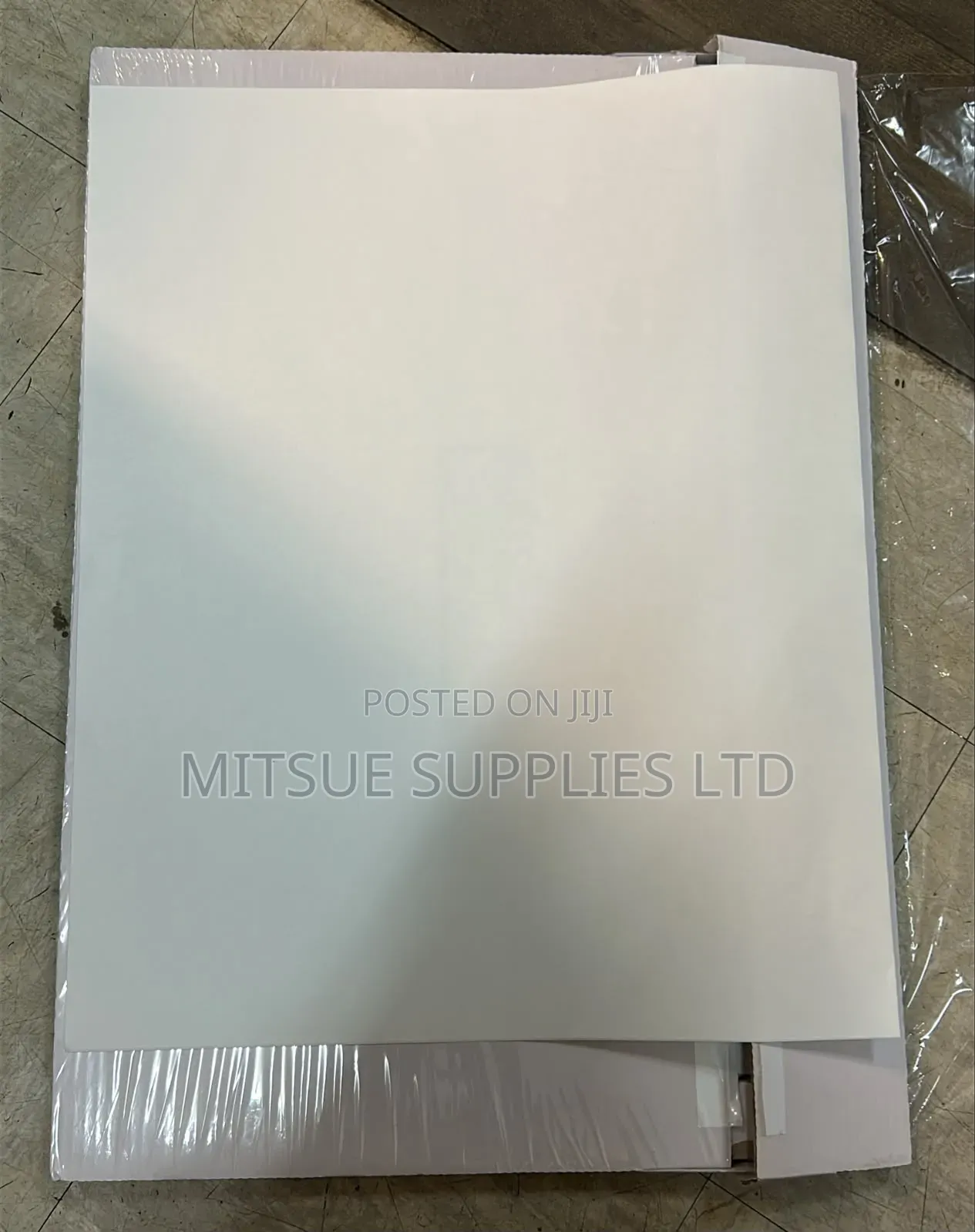 A Set of 10 Chromatography Paper 460X570